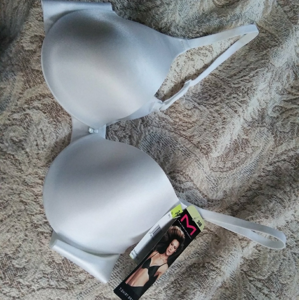 White T-shirt Bra